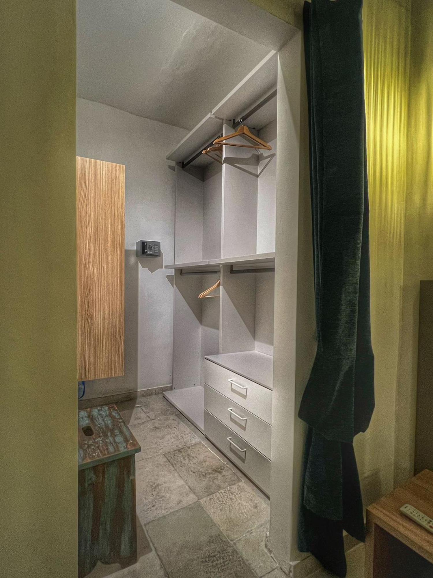 Amay City Suite Bari Eksteriør bilde