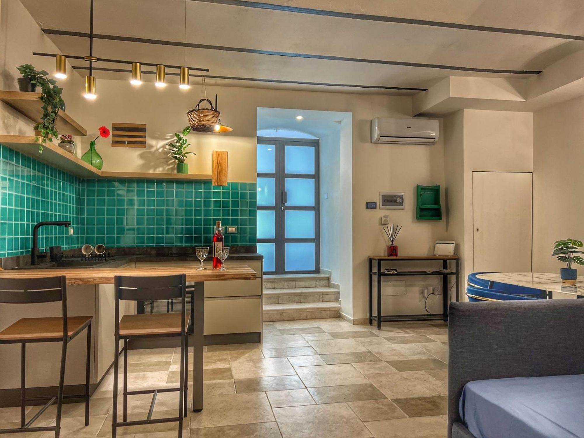 Amay City Suite Bari Eksteriør bilde
